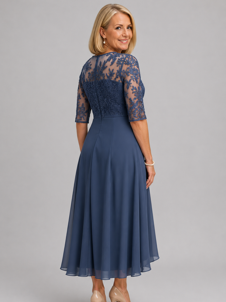 Zaria Blue – The Flattering Lace Midi Dress