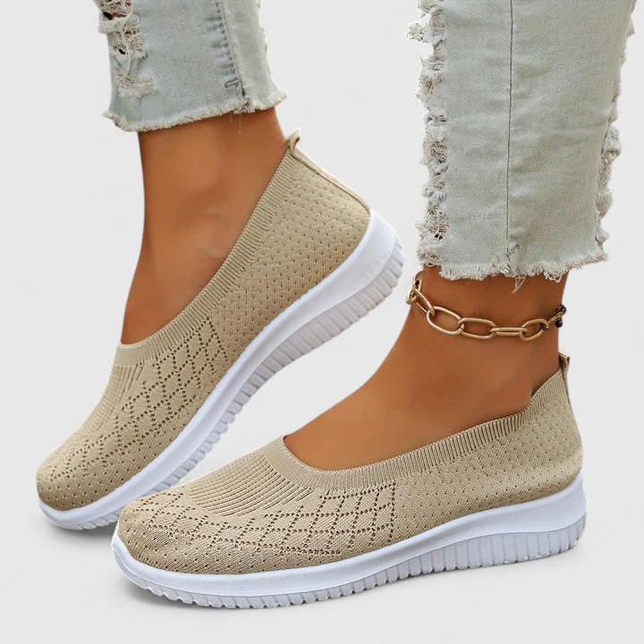 ODARA | ORTHOPEDIC SLIP-ONS